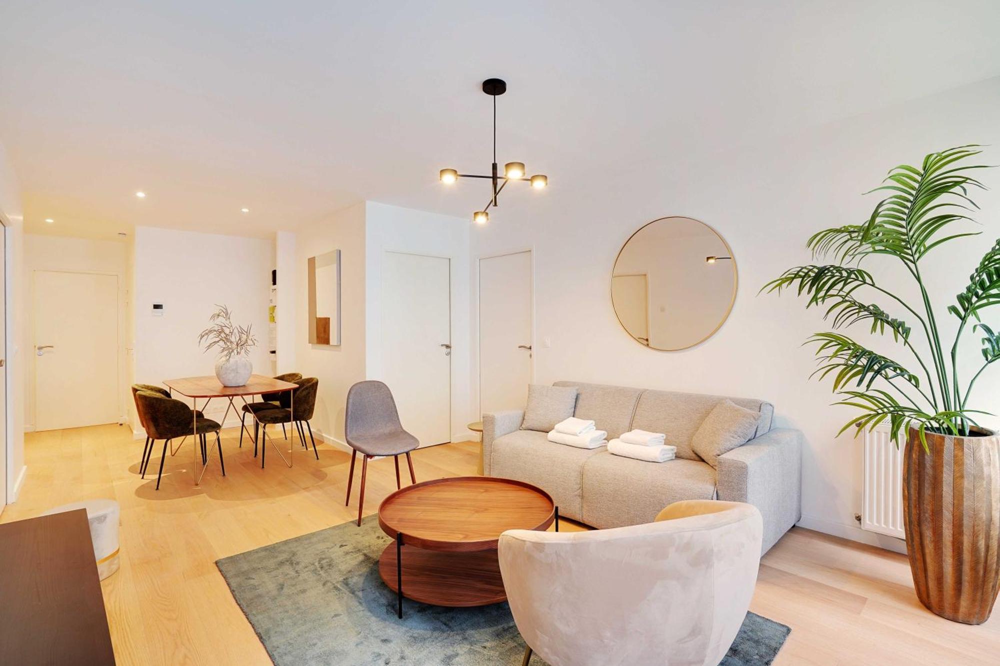 Raffinement Et Confort Dans Cette Residence A Levallois-Perret Exterior photo