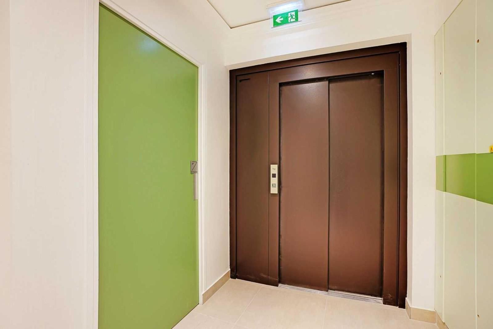 Raffinement Et Confort Dans Cette Residence A Levallois-Perret Exterior photo
