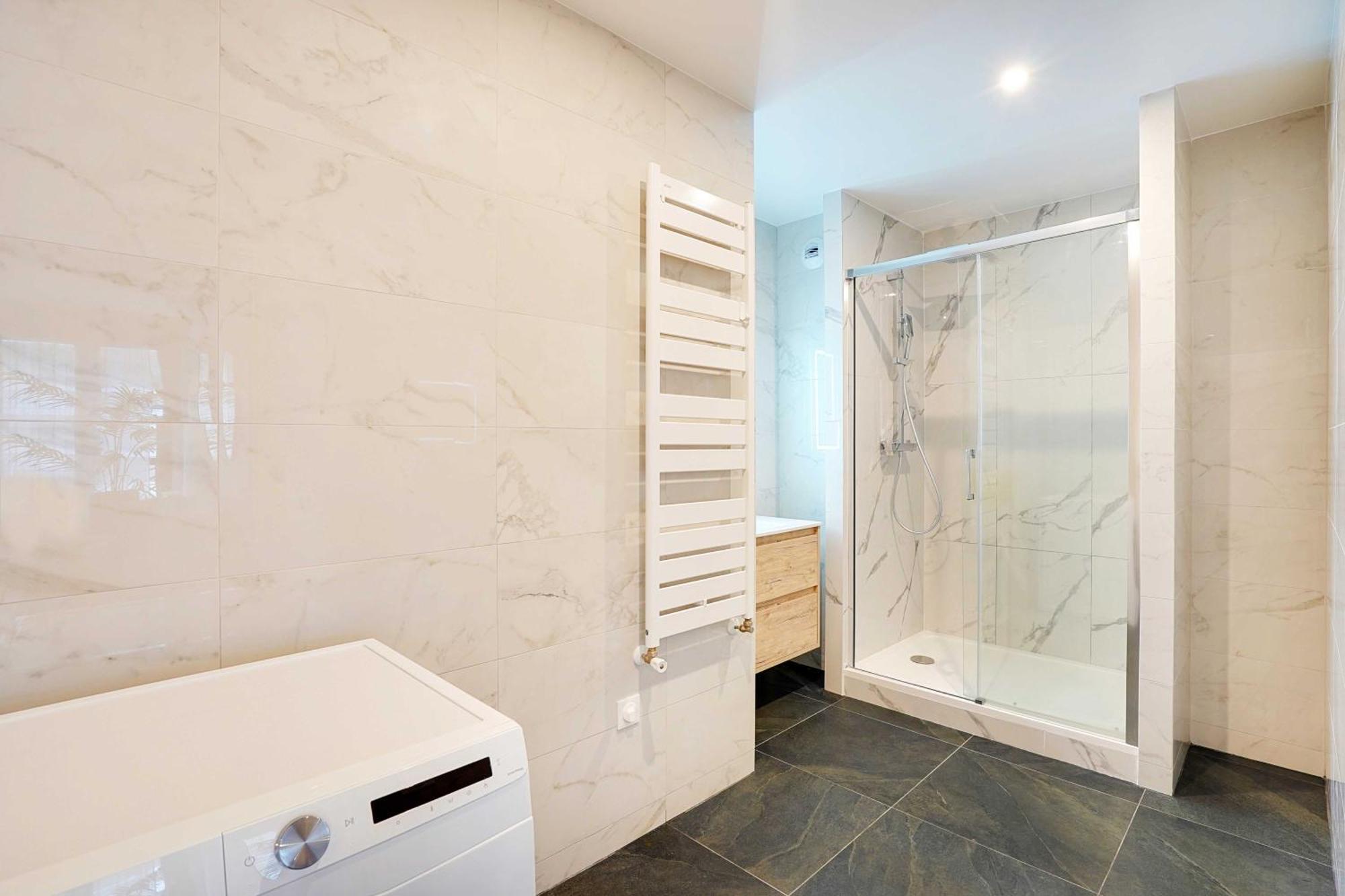 Raffinement Et Confort Dans Cette Residence A Levallois-Perret Exterior photo