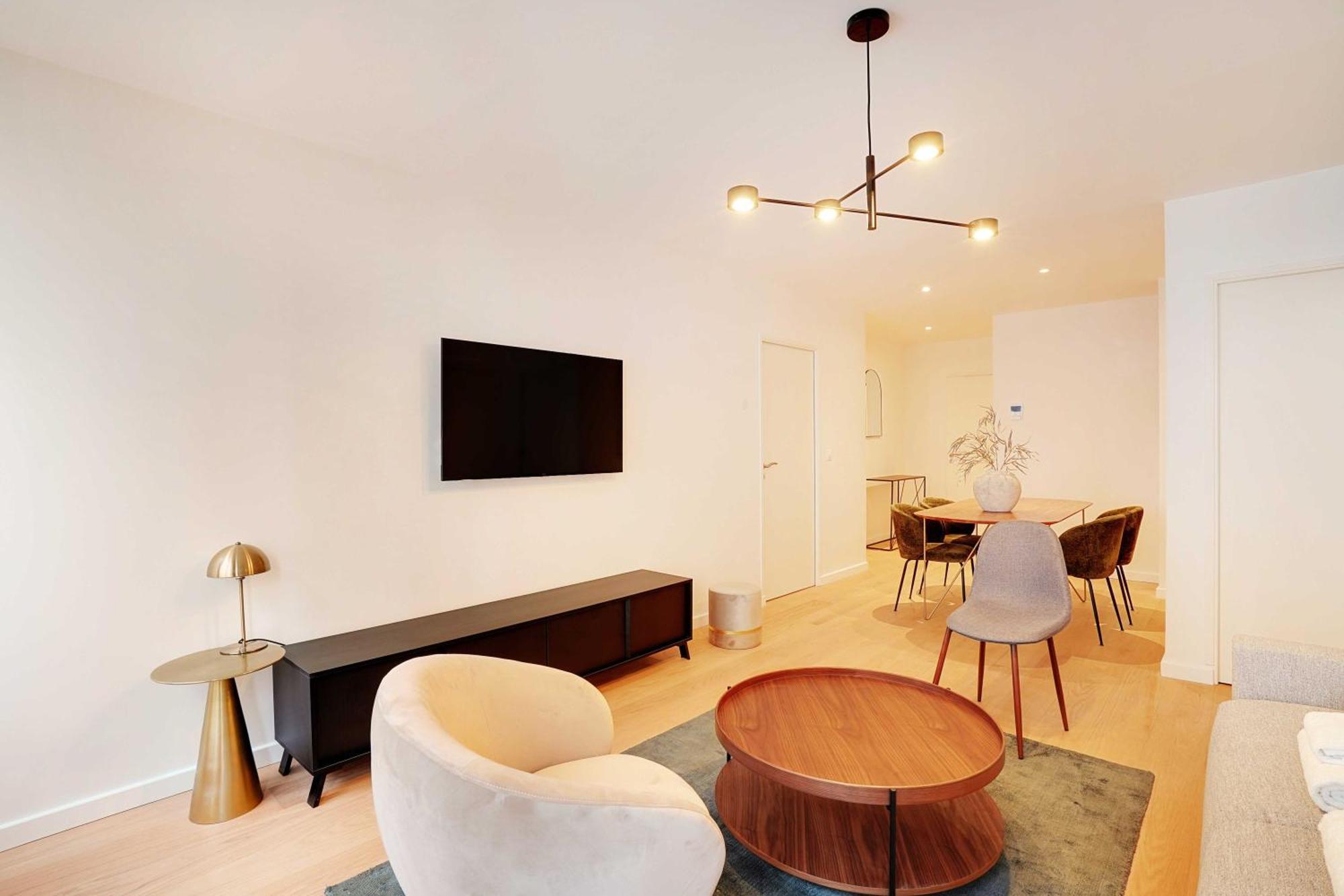 Raffinement Et Confort Dans Cette Residence A Levallois-Perret Exterior photo