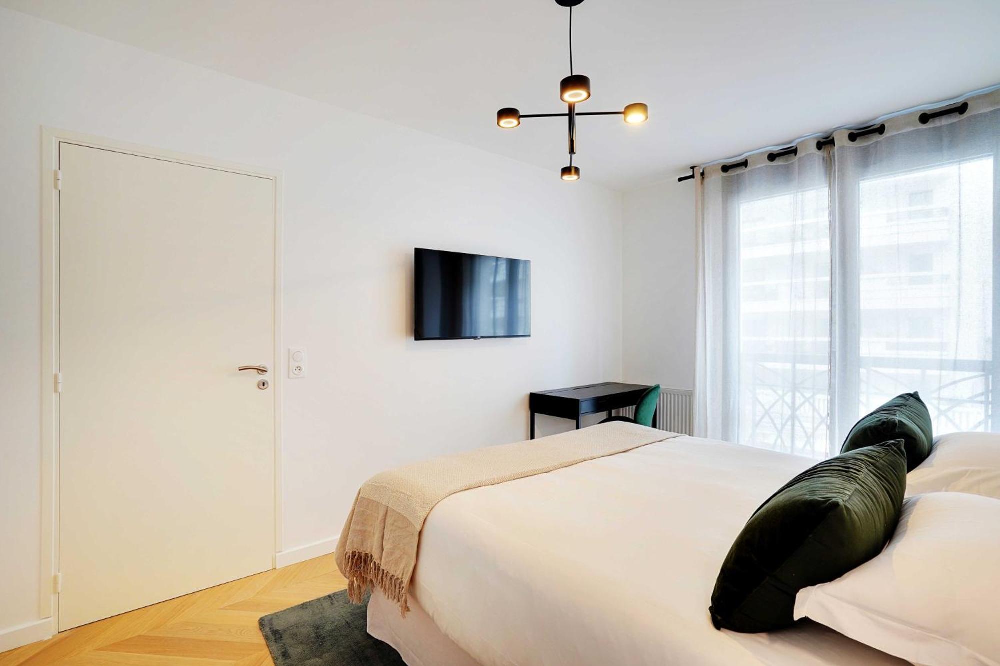 Raffinement Et Confort Dans Cette Residence A Levallois-Perret Exterior photo