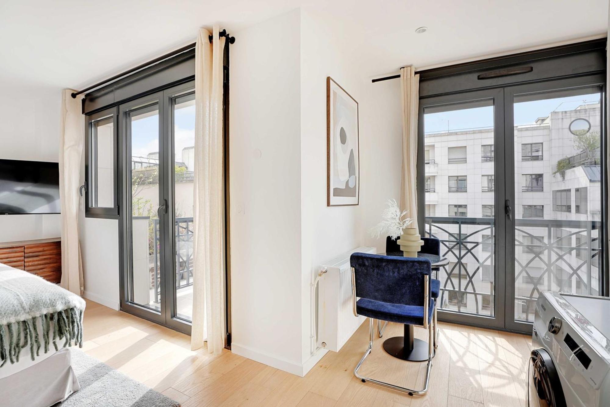 Raffinement Et Confort Dans Cette Residence A Levallois-Perret Exterior photo