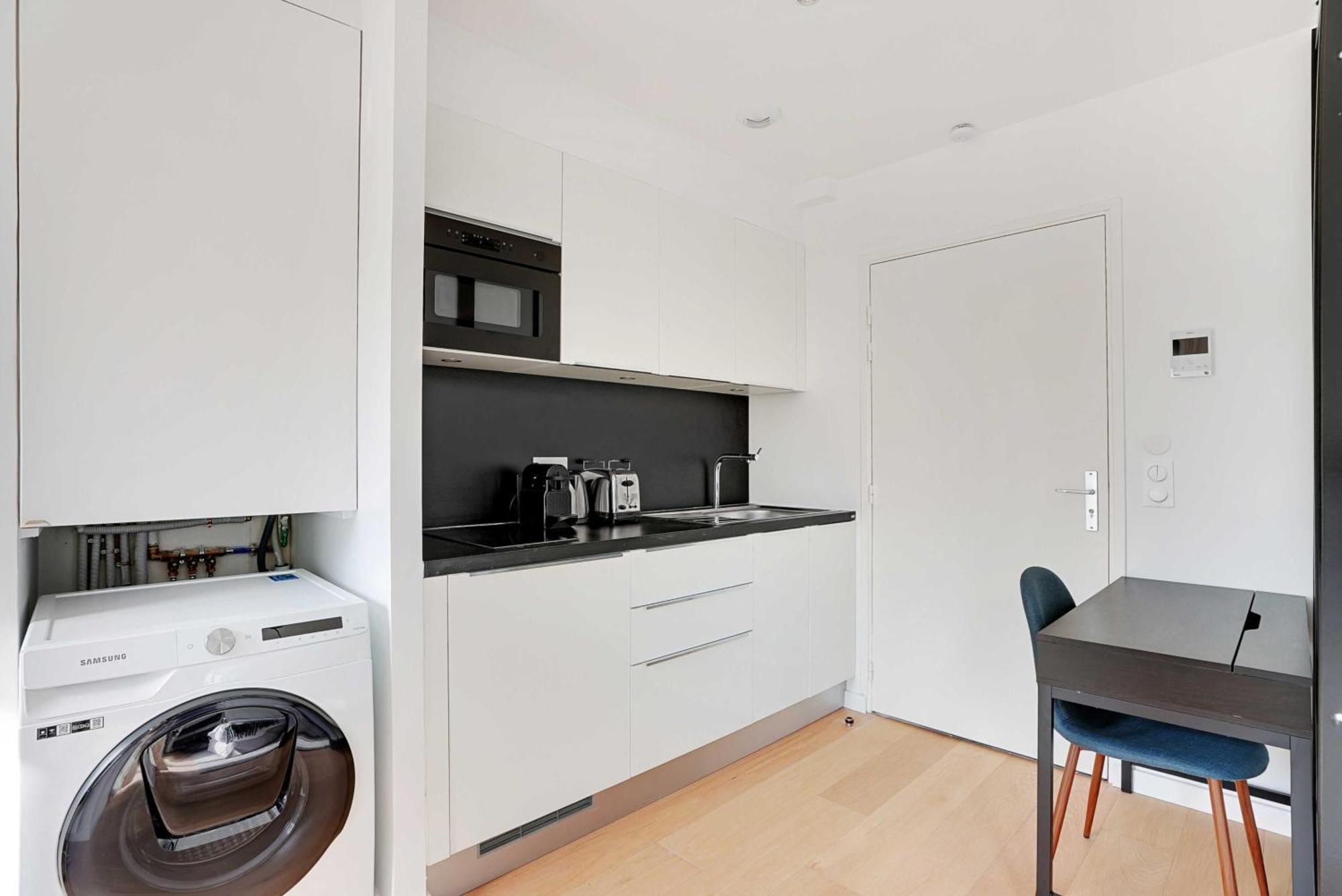 Raffinement Et Confort Dans Cette Residence A Levallois-Perret Exterior photo