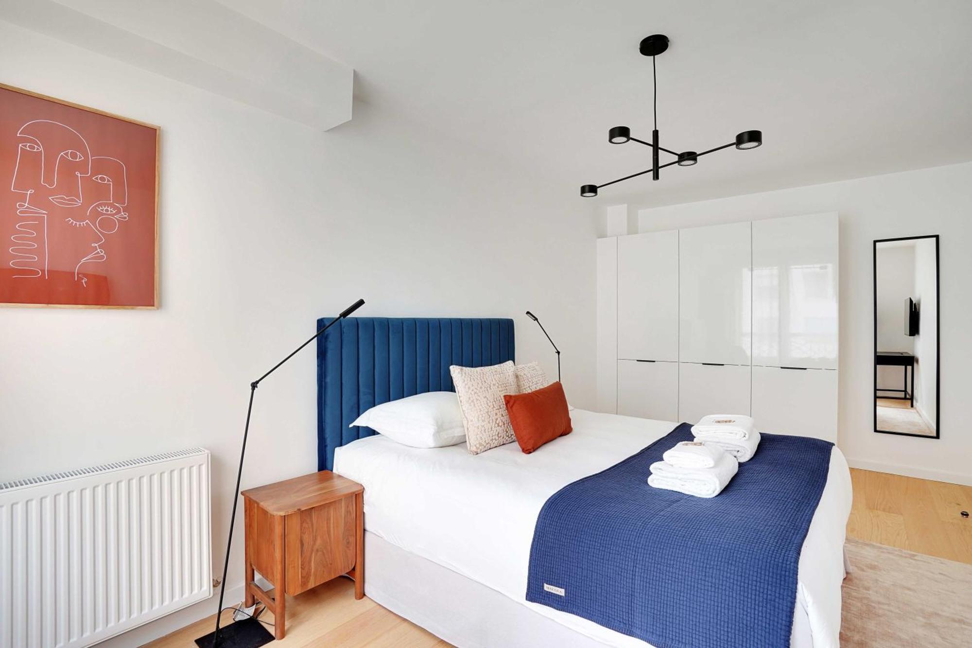 Raffinement Et Confort Dans Cette Residence A Levallois-Perret Exterior photo